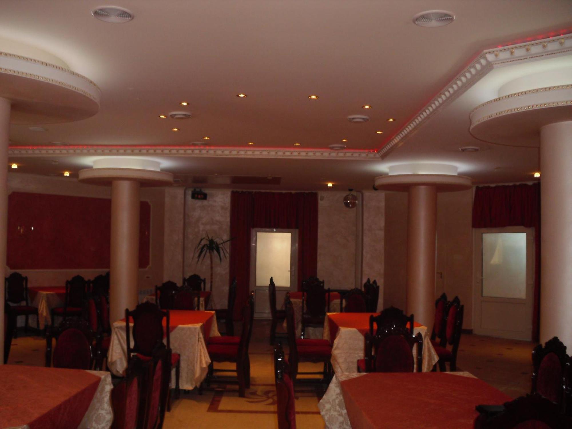 Noy Hotel Charkiw Exterior foto