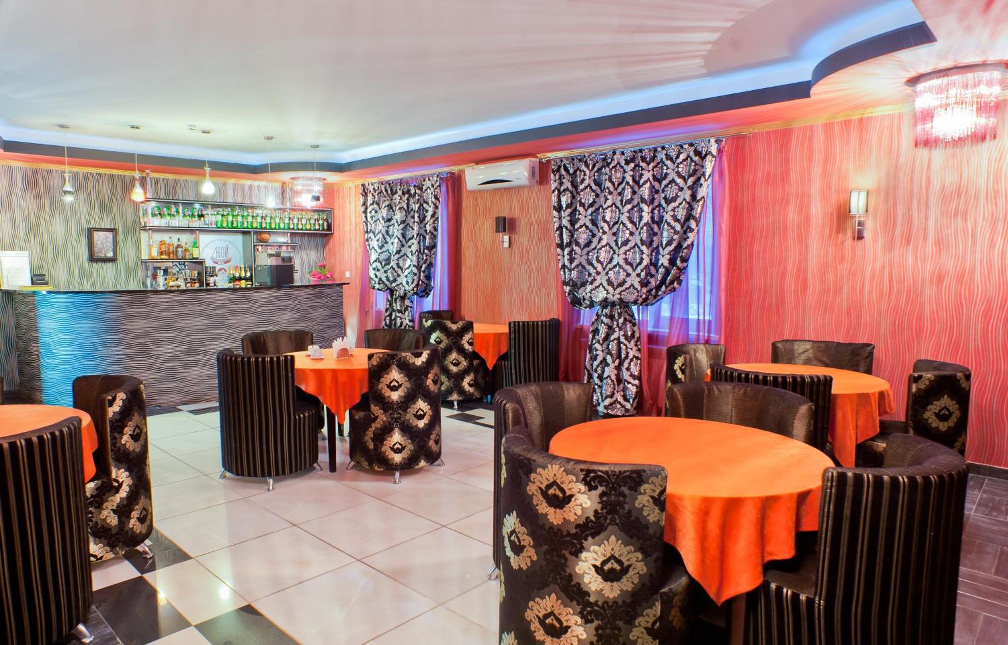 Noy Hotel Charkiw Exterior foto