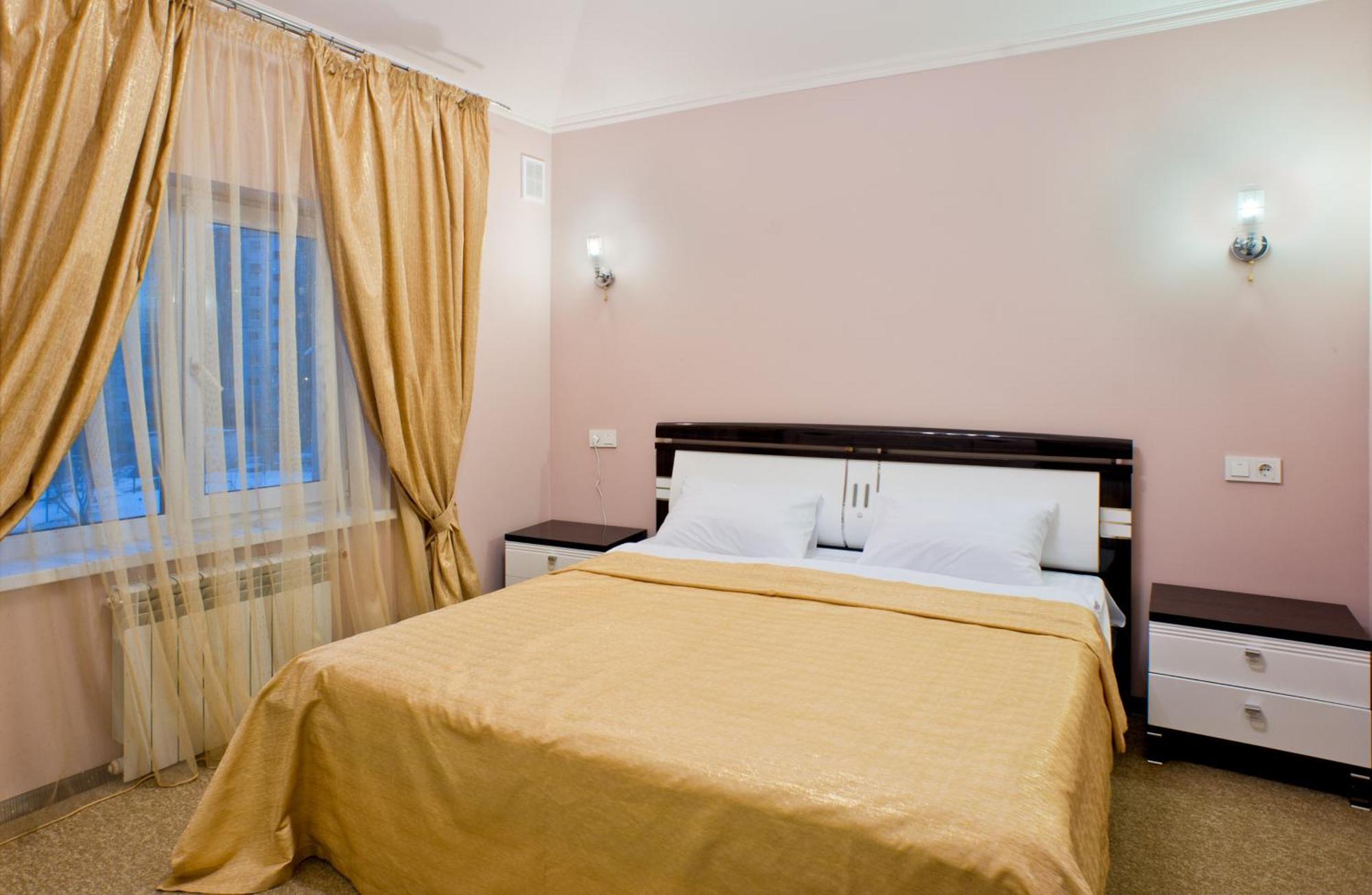 Noy Hotel Charkiw Exterior foto