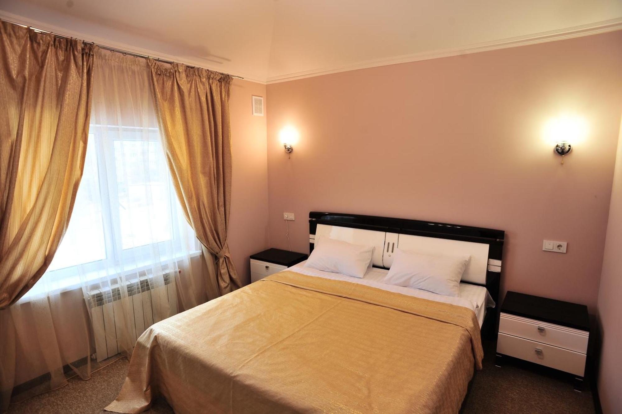 Noy Hotel Charkiw Exterior foto
