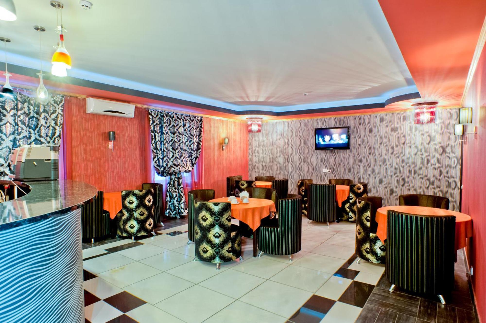 Noy Hotel Charkiw Exterior foto
